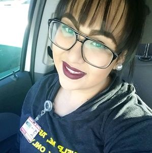 Meet your Posher, Liliana